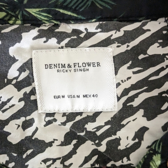 Denim & Flower Palm Tree Summer Tropical Animal Print Button Down - Picture 3 of 7